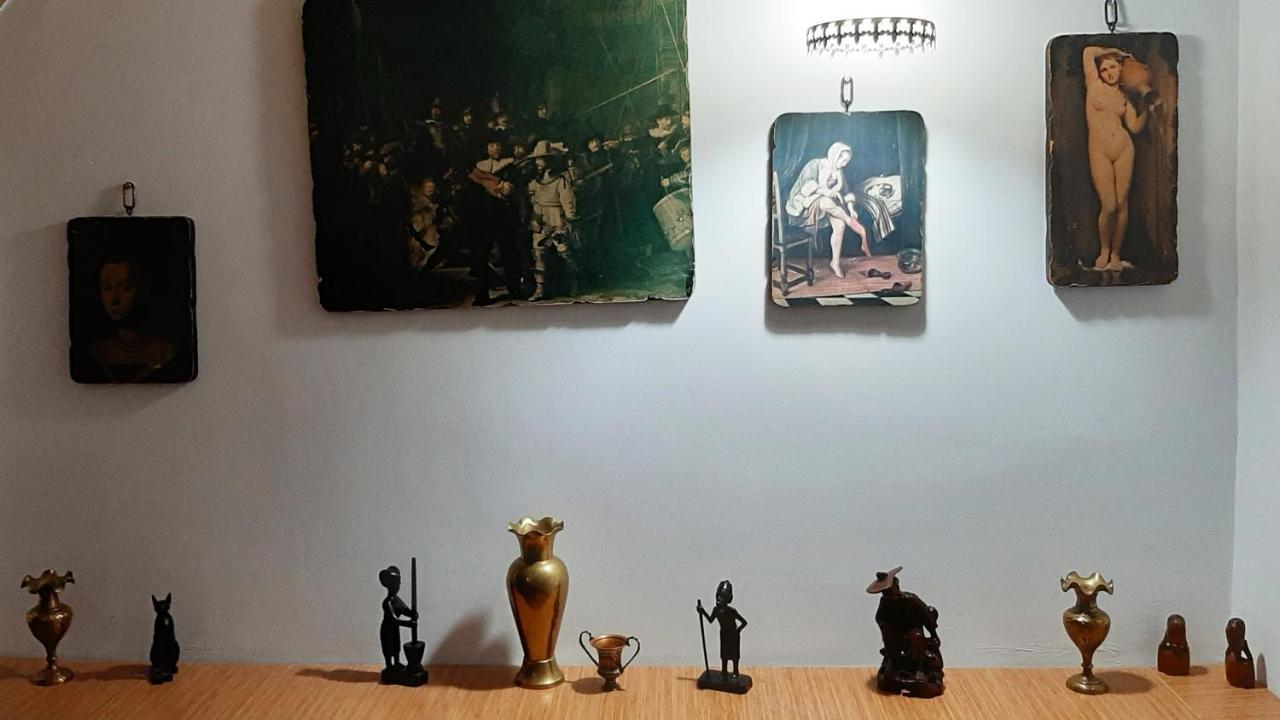 Victoria Guesthouse クタイシ エクステリア 写真