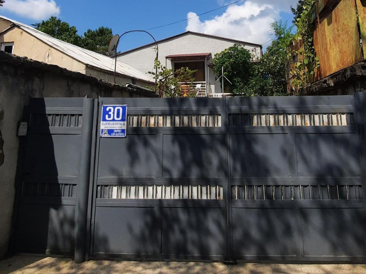 Victoria Guesthouse クタイシ エクステリア 写真